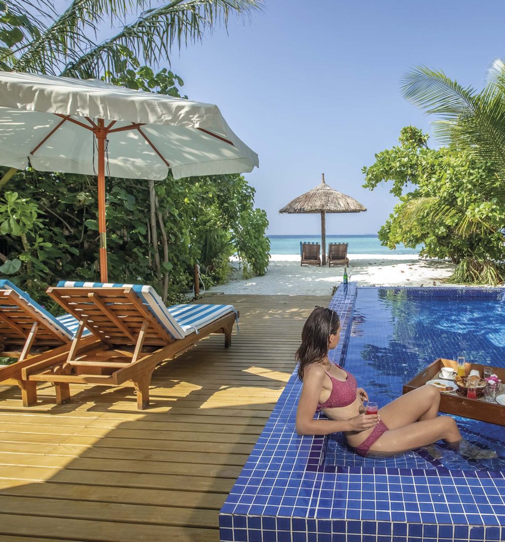 Pool-strandvilla-model-Deluxe-Beach-Pool-Villa-Reethi-Faru
