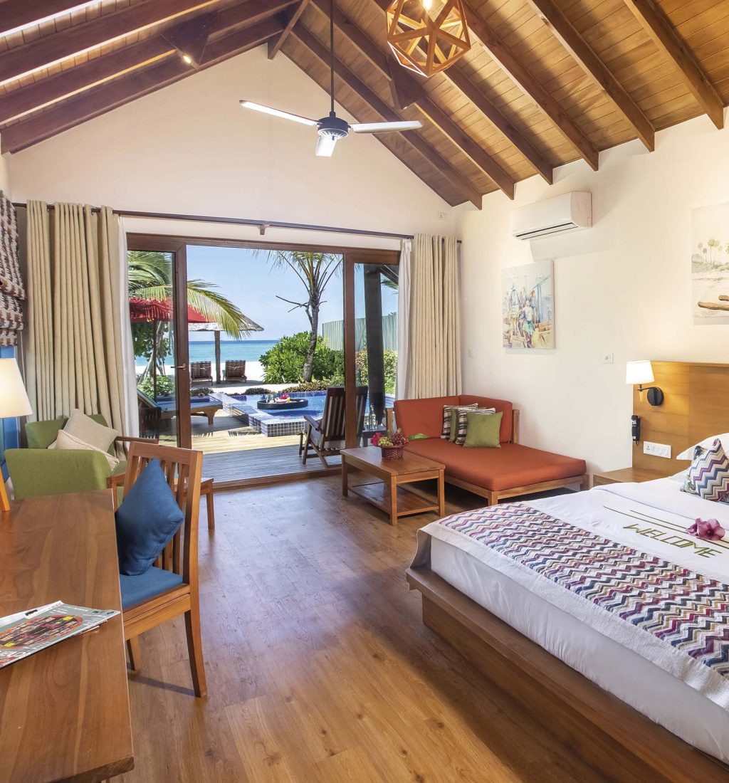 Pool-strandvilla-seng-udsigt-Deluxe-Beach-Pool-Villa-Reethi-Faru